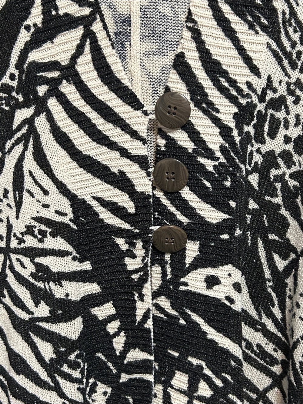 Coldwater Creek Sweater - Picture 4 of 6